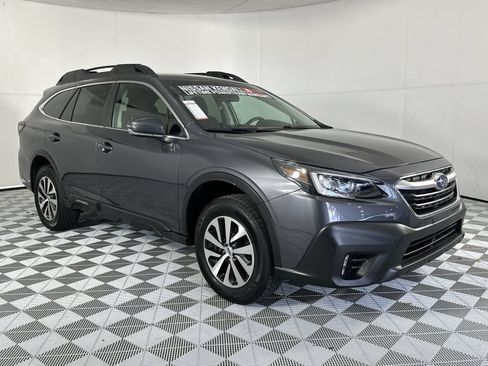 Used 2021 Subaru Outback Premium AWD/4WD image 2