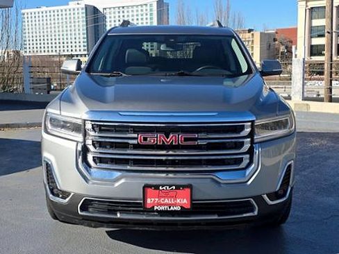 Used 2023 GMC Acadia SLT image 8