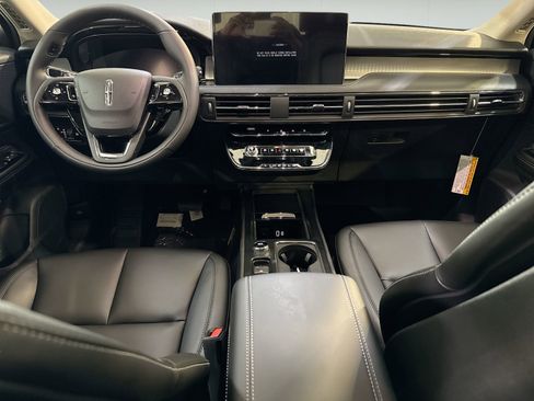 New 2026 Lincoln Corsair Premiere FWD image 23