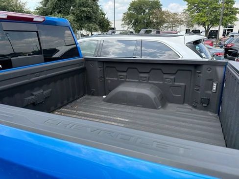 Used 2025 Chevrolet Silverado 1500 LT w/ Texas Edition Plus AWD/4WD image 9