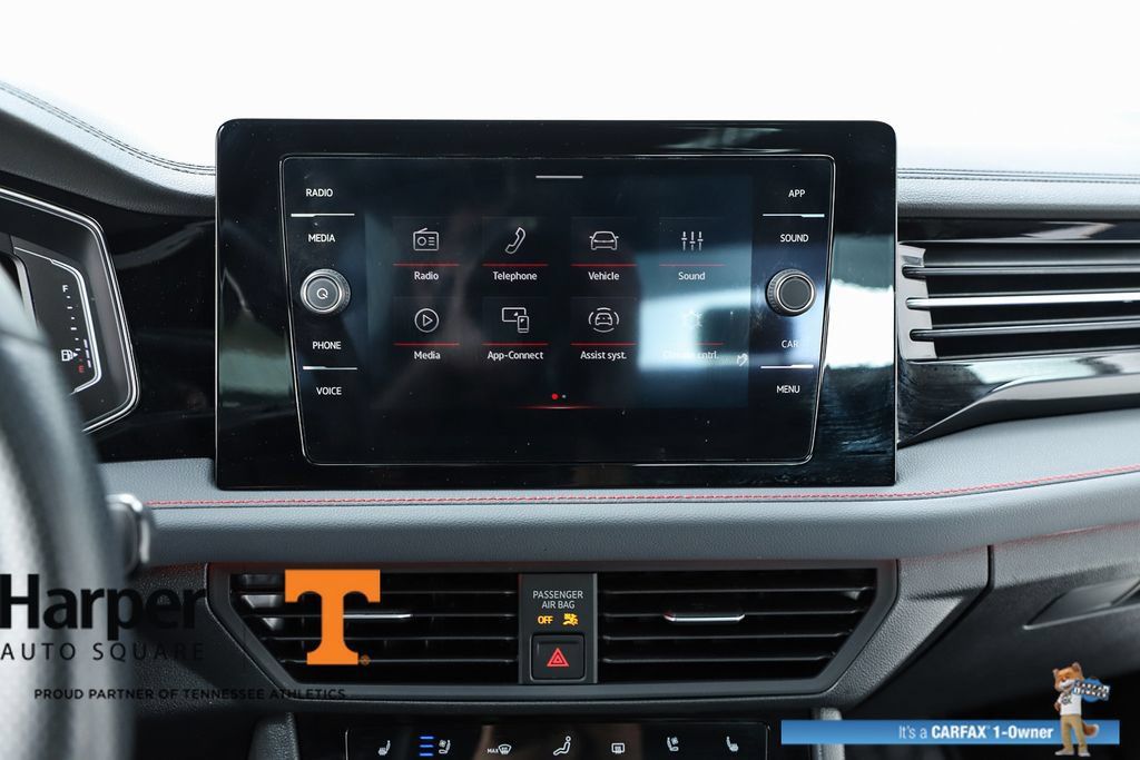 Used 2025 Volkswagen Jetta GLI Autobahn FWD image 25