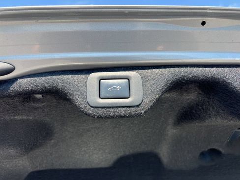 Used 2023 Lexus ES 350 w/ Premium Package FWD image 6