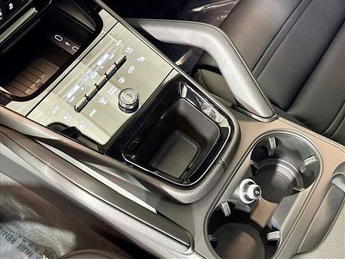 Certified 2026 Porsche Cayenne Coupe AWD/4WD image 19