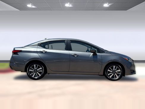 Used 2024 Nissan Versa SV FWD image 8