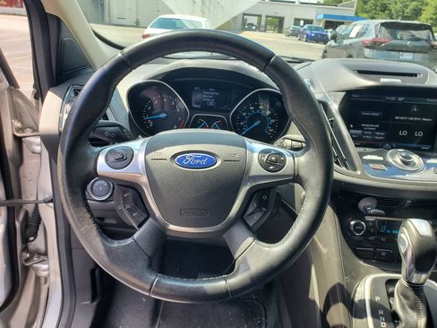 Used 2014 Ford Escape Titanium FWD image 27