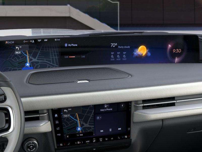 New 2026 Lincoln Navigator Premiere AWD/4WD image 14
