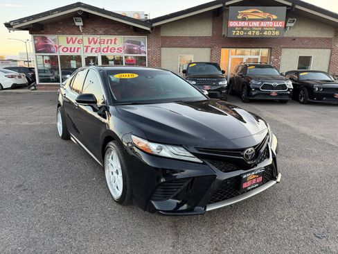 Used 2018 Toyota Camry XSE image 2