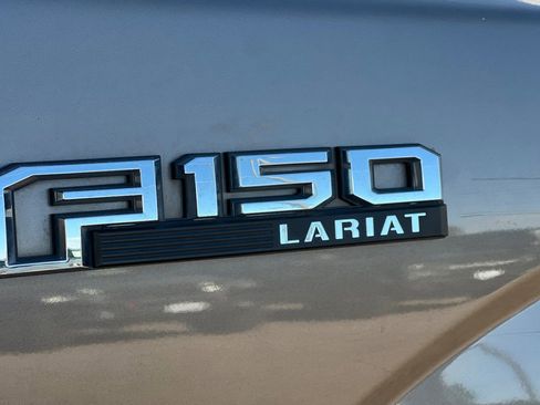 Used 2018 Ford F150 Lariat w/ Equipment Group 502A Luxury image 28