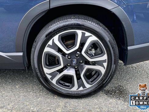 Used 2024 Subaru Ascent Touring AWD/4WD image 12