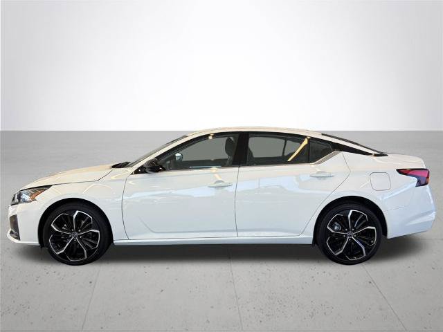 Certified 2025 Nissan Altima 2.5 SR AWD/4WD image 12