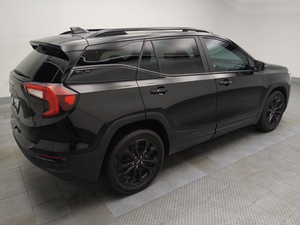 Used 2022 GMC Terrain SLE w/ Elevation Edition FWD image 10