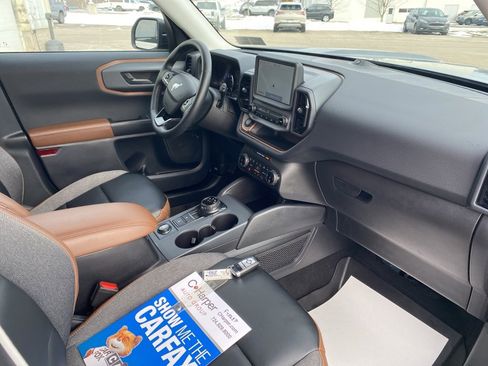 Used 2024 Ford Bronco Sport Outer Banks w/ Tech Package image 11