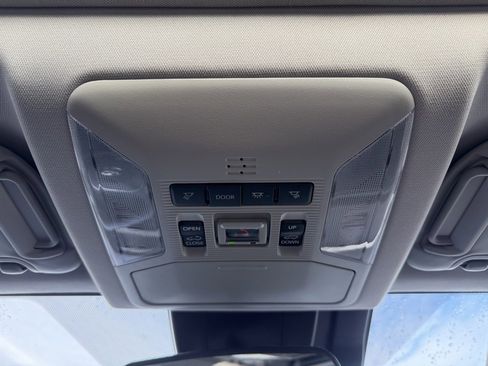 Used 2025 Toyota RAV4 XLE Premium image 27