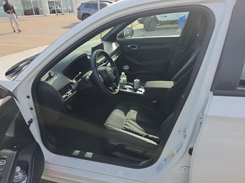 Used 2025 Honda Civic Sport image 12
