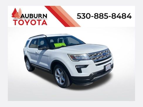 Used 2018 Ford Explorer XLT w/ Equipment Group 201A FWD image 1