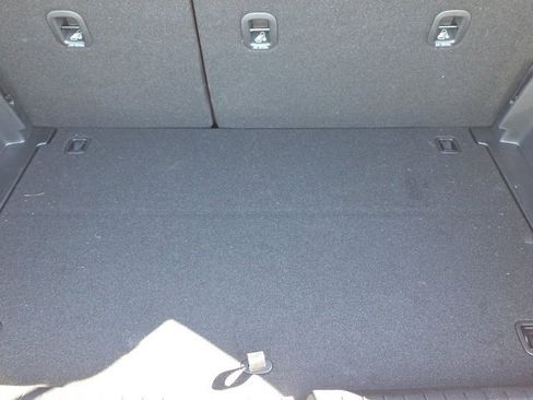 Certified 2025 Hyundai Venue SEL image 22