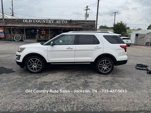 Used 2017 Ford Explorer Limited w/ Equipment Group 301A AWD/4WD image 1