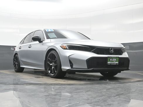 Used 2025 Honda Civic Sport image 31