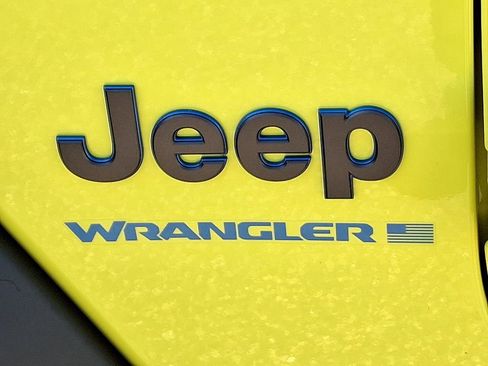 Used 2023 Jeep Wrangler Unlimited w/ Cold Weather Group AWD/4WD image 32