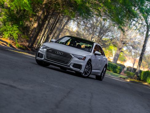 Used 2019 Audi A6 3.0T Premium Plus w/ Premium Plus Package AWD/4WD image 22