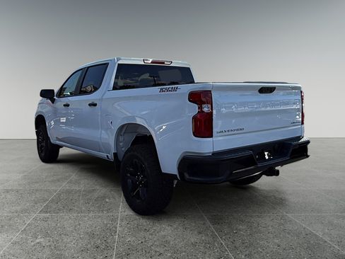 New 2026 Chevrolet Silverado 1500 Custom Trail Boss w/ LPO, Dark Essentials Package AWD/4WD image 3