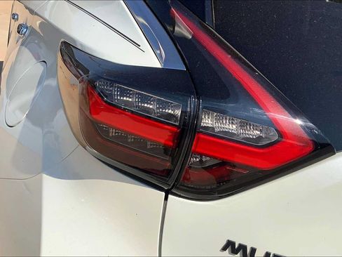 Used 2024 Nissan Murano SV w/ SV Midnight Edition Package AWD/4WD image 14