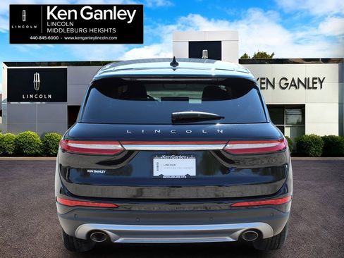 Used 2024 Lincoln Corsair AWD image 6