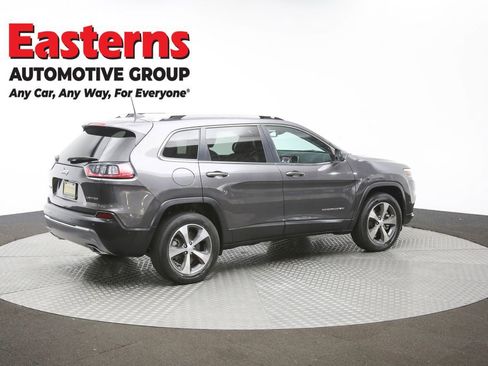 Used 2021 Jeep Cherokee Limited image 39