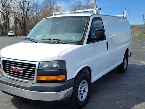 Used 2017 GMC Savana 2500 RWD image 3
