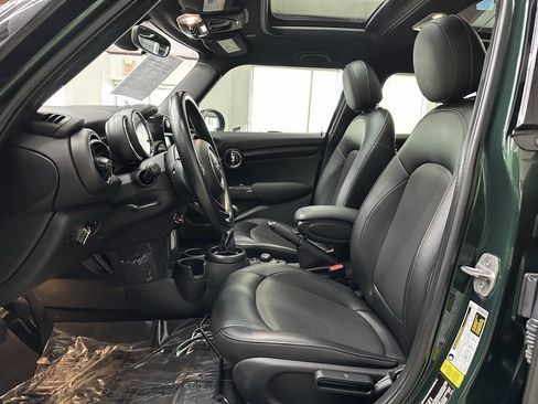 Used 2017 MINI Cooper 4-Door Hardtop image 11