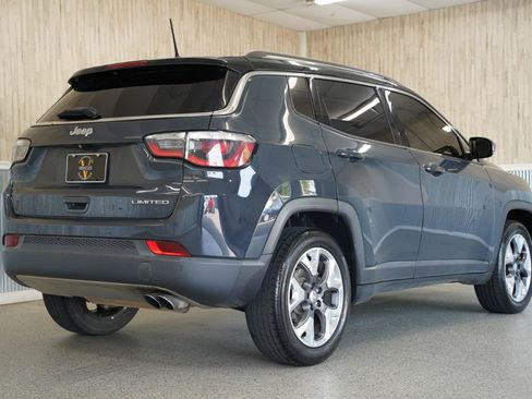Used 2018 Jeep Compass Limited w/ Navigation Group FWD image 10