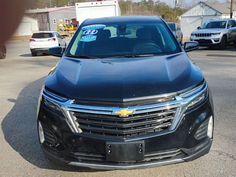 Used 2022 Chevrolet Equinox LT image 2