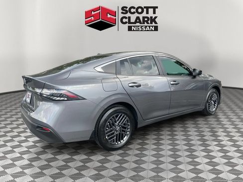 New 2026 Nissan Sentra SV w/ Floor Mat Package FWD image 6