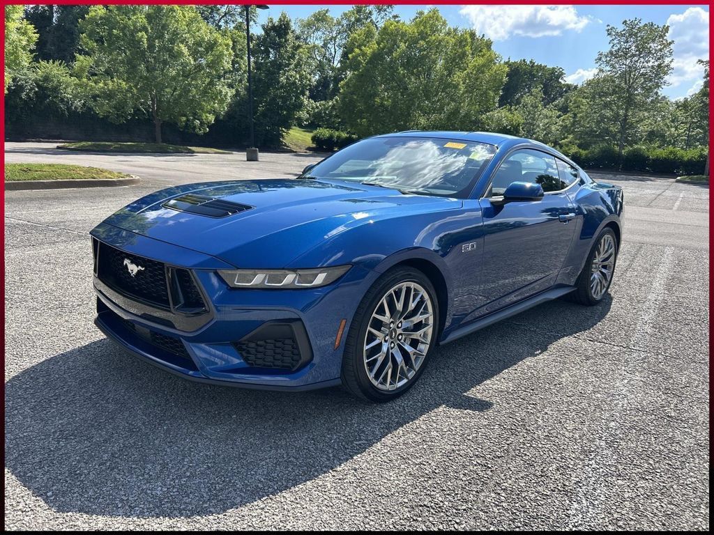Used 2024 Ford Mustang GT Premium RWD image 3