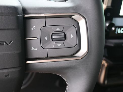 New 2025 GMC Hummer EV 2X w/ LPO, Sport Package image 34