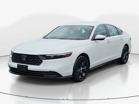 Used 2023 Honda Accord LX image 11