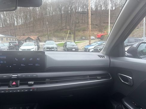 Used 2025 Kia K4 LXS image 35
