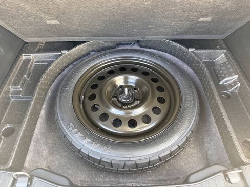 Used 2022 Ford Escape SEL FWD image 10