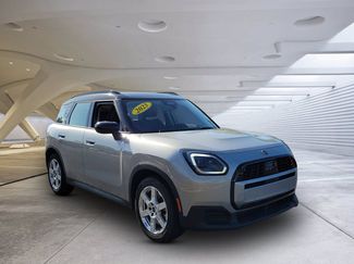 Used 2025 MINI Cooper Countryman S AWD/4WD video 1