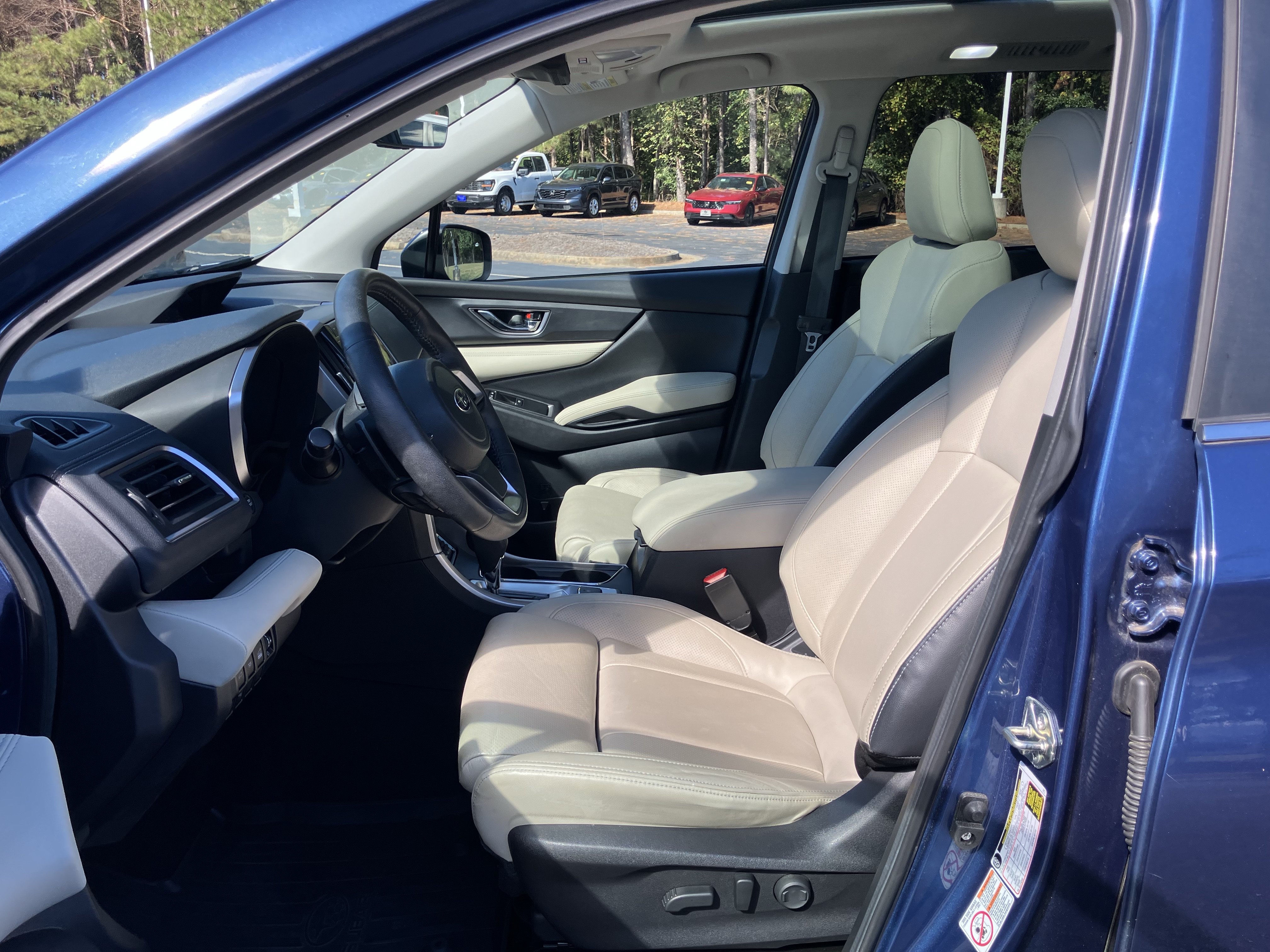 Used 2020 Subaru Ascent Limited w/ Technology Package AWD/4WD image 16
