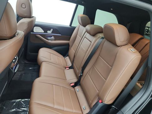 Certified 2026 Mercedes-Benz GLS 450 4MATIC image 16