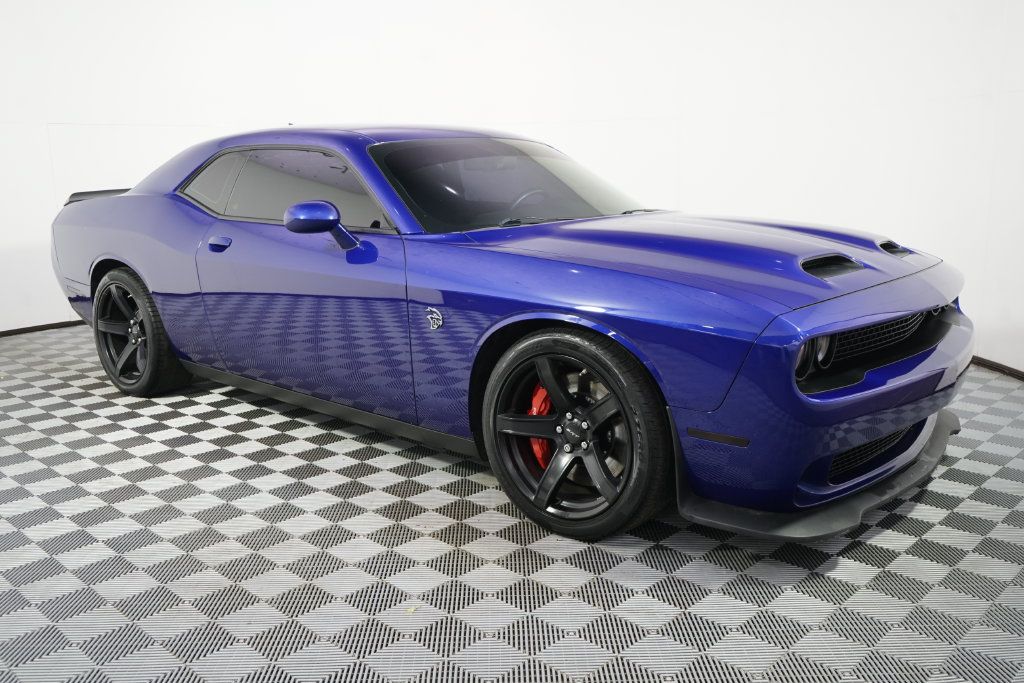 Used 2020 Dodge Challenger SRT Hellcat RWD image 8