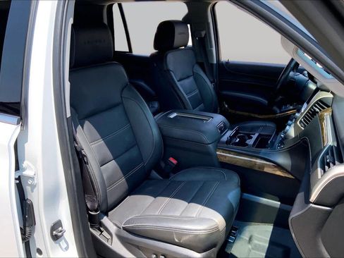 Used 2016 GMC Yukon Denali w/ Open Road Package AWD/4WD image 9