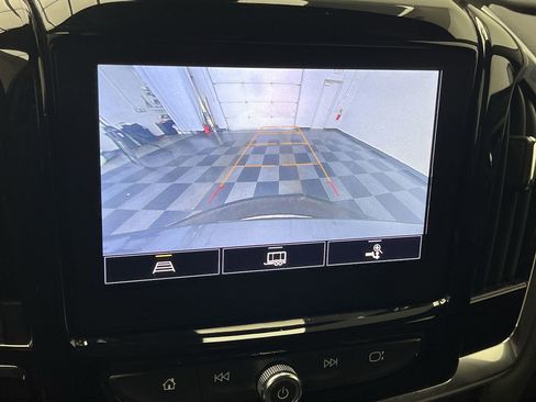 Certified 2023 Chevrolet Traverse LT image 5