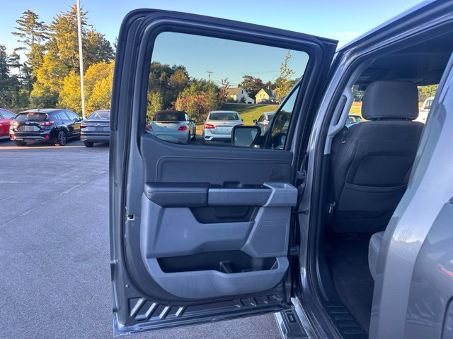 Used 2025 Ford F150 XLT w/ Equipment Group 301A Standard AWD/4WD image 15
