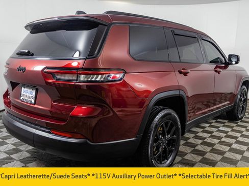 Used 2024 Jeep Grand Cherokee L Altitude AWD/4WD image 17