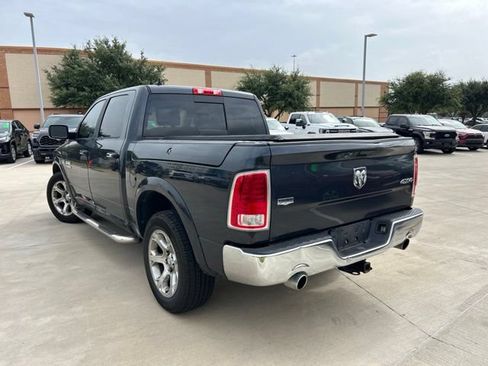 Used 2017 RAM 1500 Laramie w/ Convenience Group AWD/4WD image 8