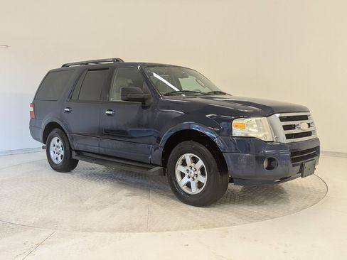 Used 2009 Ford Expedition XLT image 5