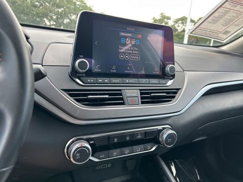 Certified 2025 Nissan Altima 2.5 SR FWD image 32