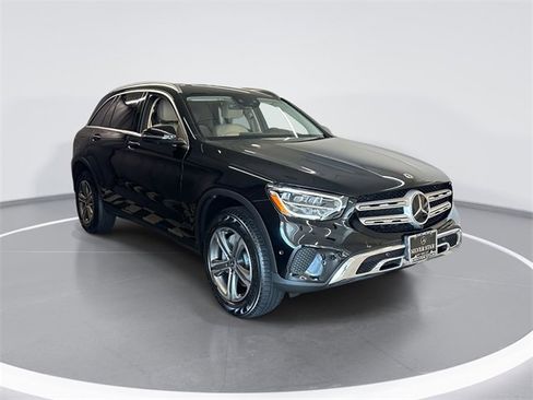 Certified 2022 Mercedes-Benz GLC 300 4MATIC image 3